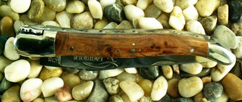 KNIFE WITH OLIVEWOOD HANDLE